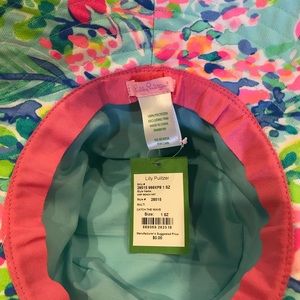 NWT Lilly Pulitzer Catch the Wave print hat